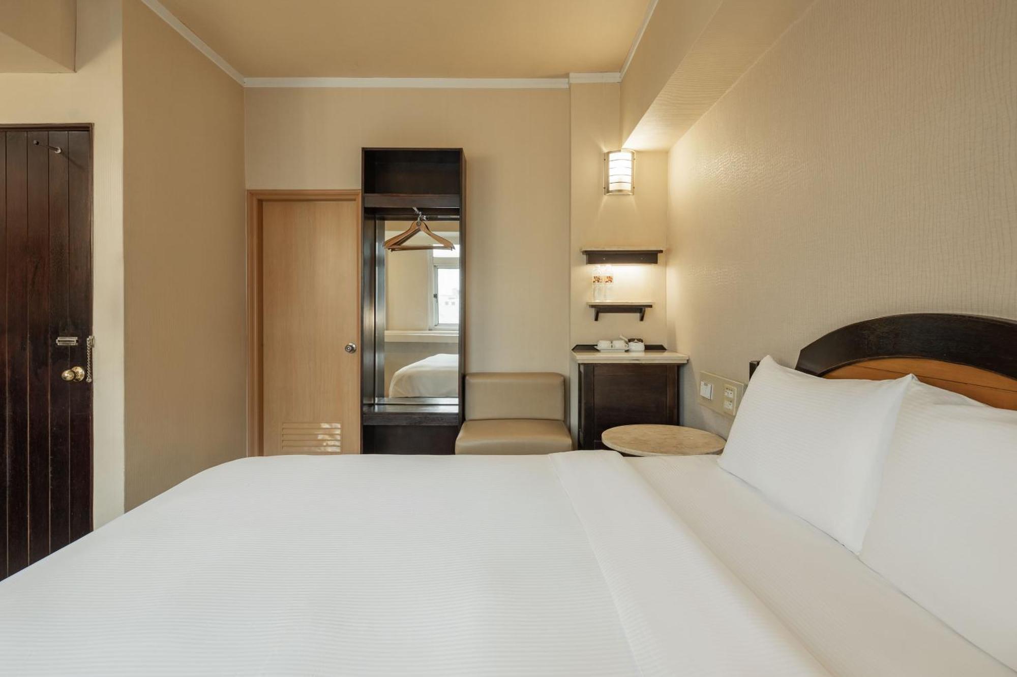 Kindness Hotel Weiwuying Kaohsiung Quarto foto
