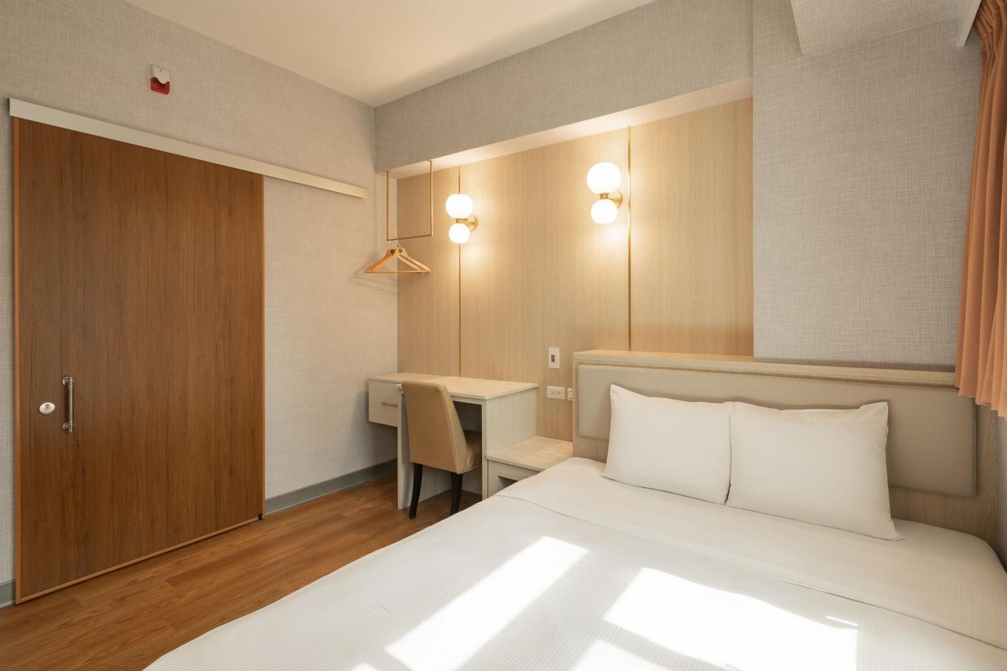 Kindness Hotel Weiwuying Kaohsiung Exterior foto
