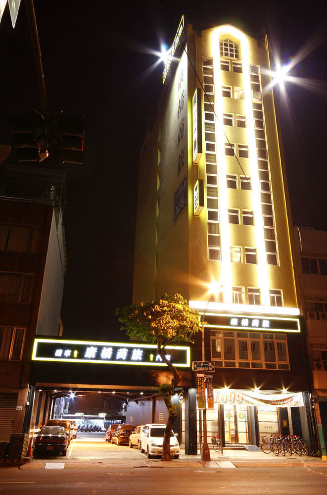 Kindness Hotel Weiwuying Kaohsiung Exterior foto