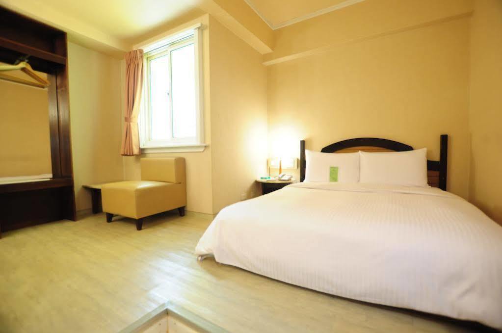 Kindness Hotel Weiwuying Kaohsiung Exterior foto