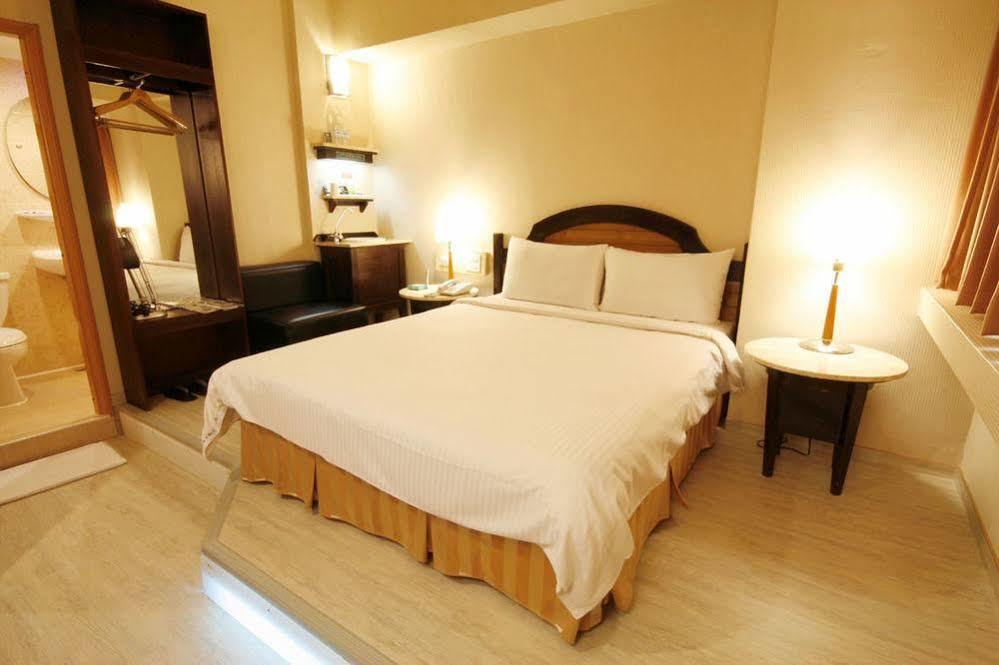 Kindness Hotel Weiwuying Kaohsiung Exterior foto